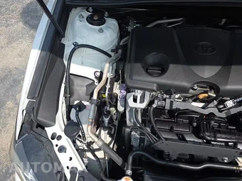 2019 Toyota Camry SE - miniatura 28