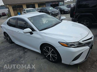 2019 Toyota Camry SE - miniatura 4