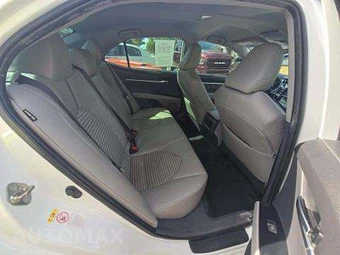 2019 Toyota Camry SE - miniatura 16