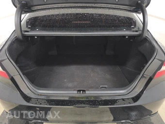 2019 Toyota Camry SE - miniatura 16