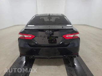 2019 Toyota Camry SE - miniatura 5