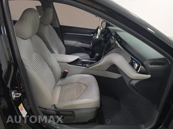 2019 Toyota Camry SE - miniatura 8