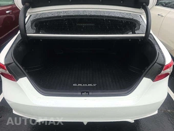 2019 Toyota Camry SE - miniatura 14