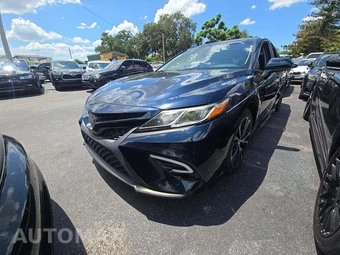 2019 Toyota Camry SE