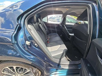 2019 Toyota Camry SE - miniatura 16