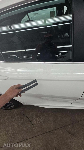2019 Toyota Camry SE - miniatura 25