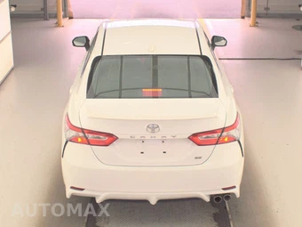 2019 Toyota Camry SE - miniatura 5