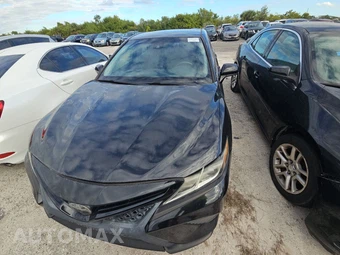 2019 Toyota Camry SE - miniatura 3