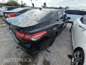 2019 Toyota Camry SE - miniatura 7