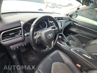 2019 Toyota Camry SE - miniatura 8