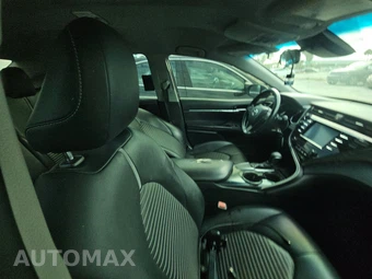 2019 Toyota Camry SE - miniatura 9