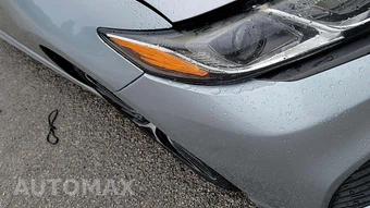 2019 Toyota Camry SE - miniatura 24