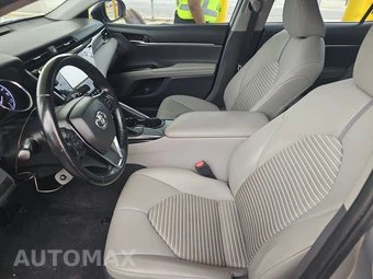 2019 Toyota Camry SE - miniatura 7