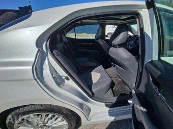 2019 Toyota Camry XLE - miniatura 17