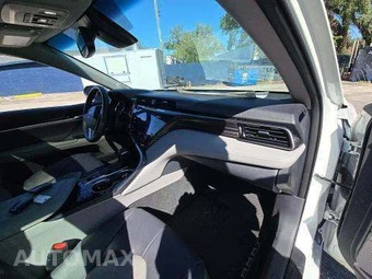 2019 Toyota Camry XLE - miniatura 20