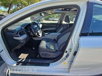 2019 Toyota Camry XLE - miniatura 7
