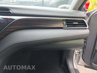 2019 Toyota Camry XLE - miniatura 16