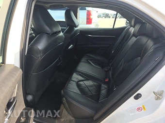2019 Toyota Camry XLE - miniatura 13