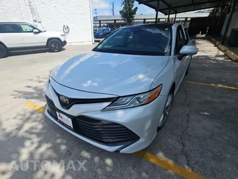 2019 Toyota Camry XLE