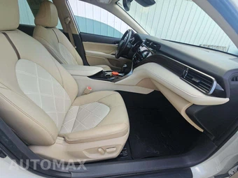 2019 Toyota Camry XLE - miniatura 15