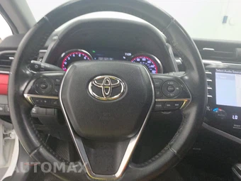2019 Toyota Camry XSE - miniatura 10