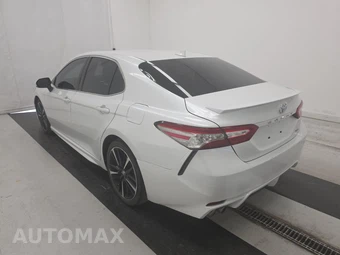 2019 Toyota Camry XSE - miniatura 6