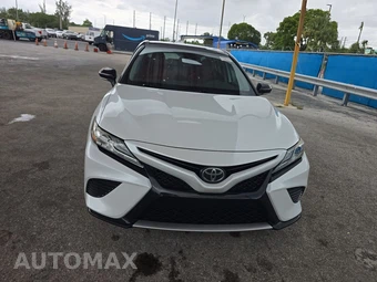 2019 Toyota Camry XSE - miniatura 2