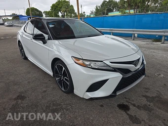 2019 Toyota Camry XSE - miniatura 3