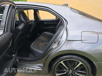 2019 Toyota Camry XSE - miniatura 7