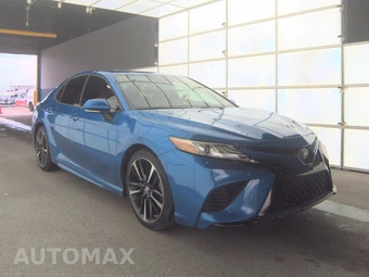 2019 Toyota Camry XSE - miniatura 3
