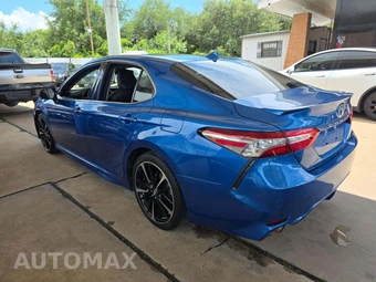 2019 Toyota Camry XSE - miniatura 2