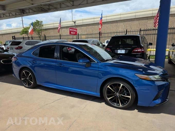 2019 Toyota Camry XSE - miniatura 4