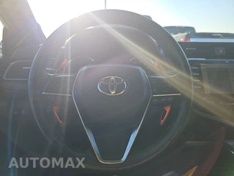 2019 Toyota Camry XSE - miniatura 10