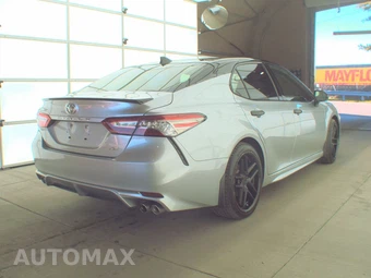 2019 Toyota Camry XSE - miniatura 4