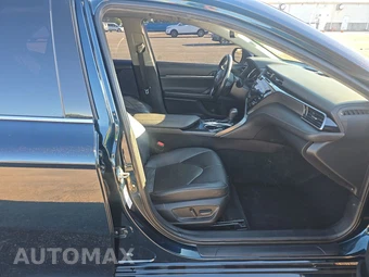 2019 Toyota Camry XSE - miniatura 8