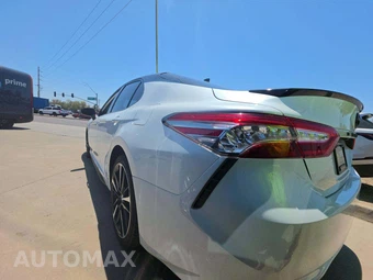 2019 Toyota Camry XSE - miniatura 2