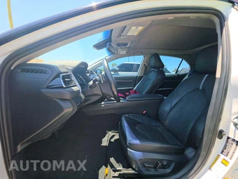 2019 Toyota Camry XSE - miniatura 6