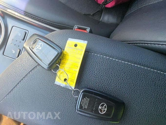 2019 Toyota Camry XSE - miniatura 8