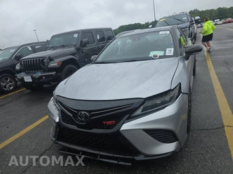 2019 Toyota Camry XSE - miniatura 2