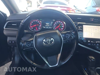 2019 Toyota Camry XSE - miniatura 10