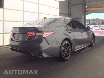 2019 Toyota Camry XSE - miniatura 4