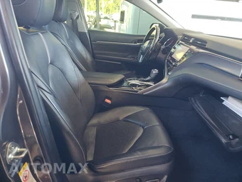 2019 Toyota Camry XSE - miniatura 8