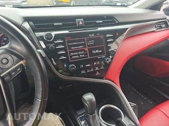2019 Toyota Camry XSE - miniatura 11
