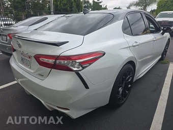 2019 Toyota Camry XSE - miniatura 4