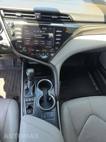 2019 Toyota Camry XSE - miniatura 10