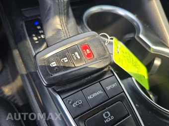 2019 Toyota Camry XSE - miniatura 8