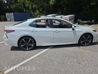 2019 Toyota Camry XSE - miniatura 4