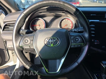 2019 Toyota Camry XSE - miniatura 10