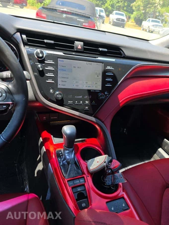 2019 Toyota Camry XSE - miniatura 10