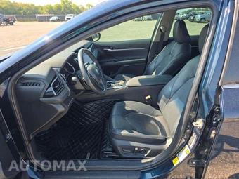 2019 Toyota Camry XSE - miniatura 3